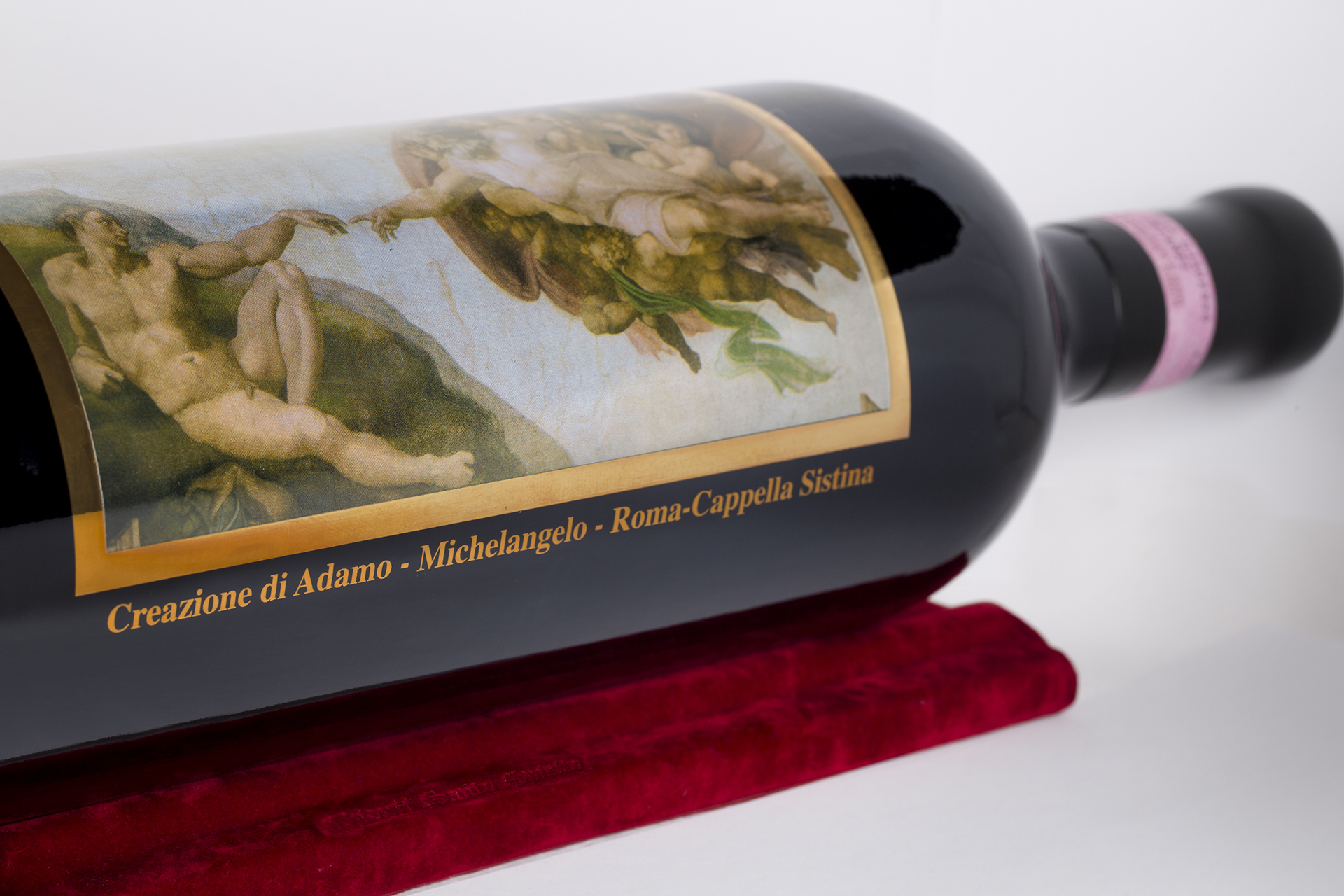 onafez design santo spirito collezione arte wine creazione magnum